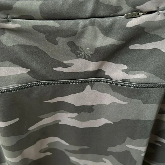ATHLETA Match Point camo printed skirt size - Picture 3 of 7